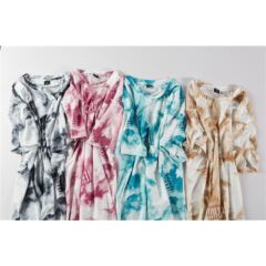 ダンス衣装にはタイダイ柄で目立つ度100%！